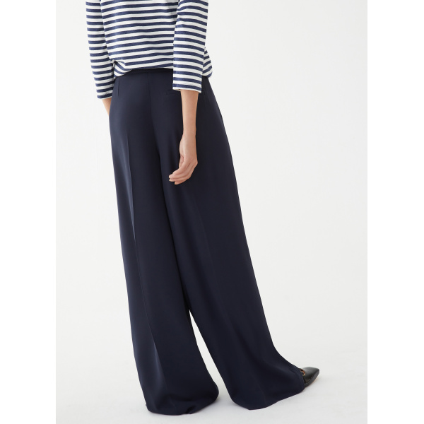 Wide-leg trousers