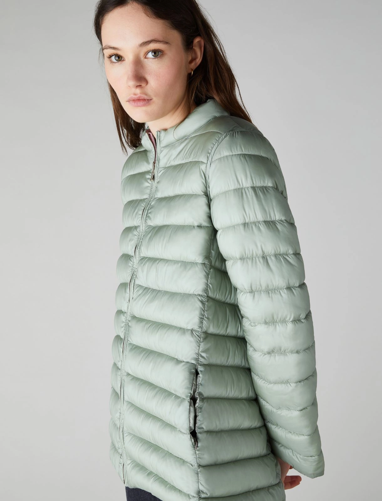 Reversible down jacket