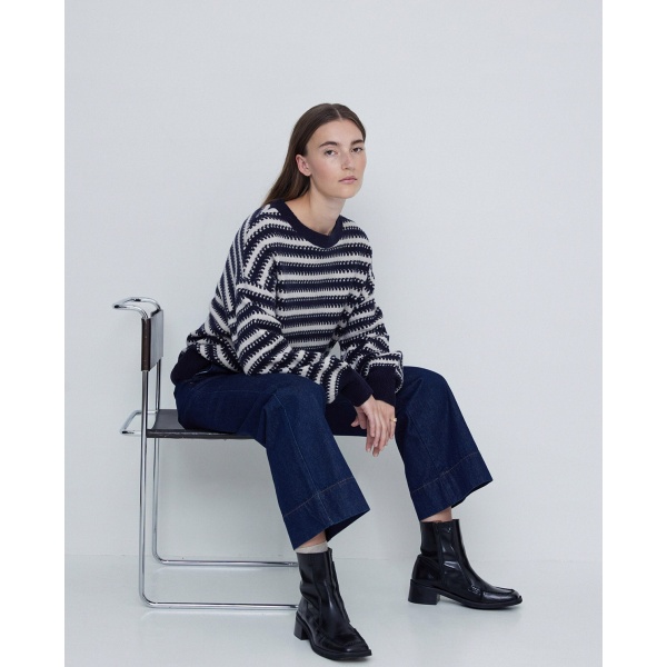 Wool sweater striped print navy