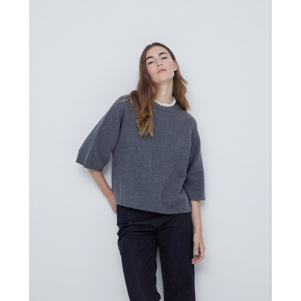 Short-sleeve sweater grey