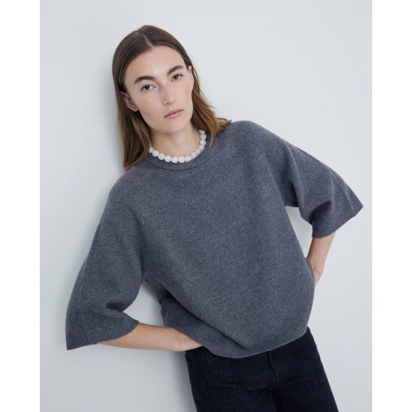 Short-sleeve sweater grey