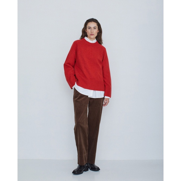 Knitted sweater with wool red