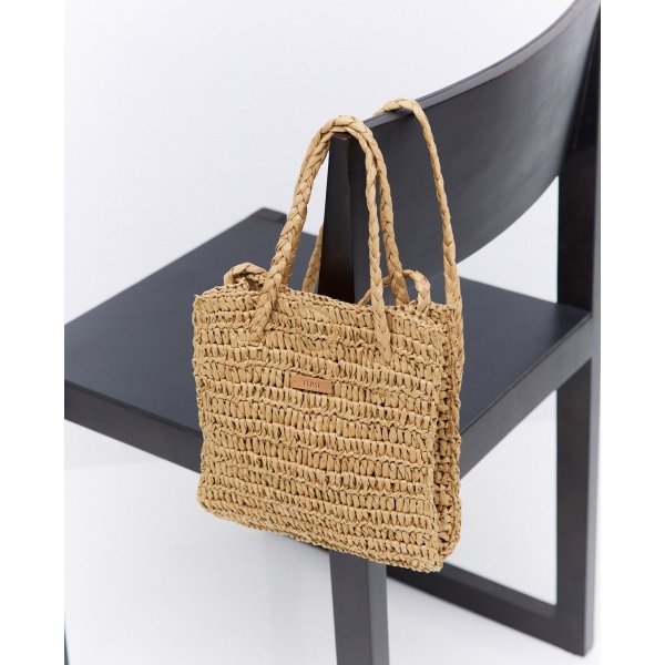 Natural raffia shoulder bag