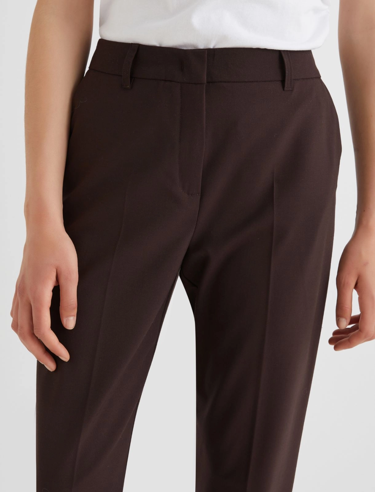 Slim-fit trousers - BROWN